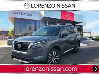 New 2025 Nissan Pathfinder Platinum image 1