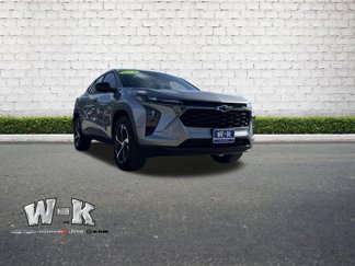 Used 2024 Chevrolet Trax RS image 1