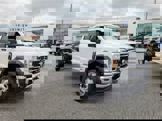 New 2025 Ford F450 4x4 Crew Cab Super Duty image 1