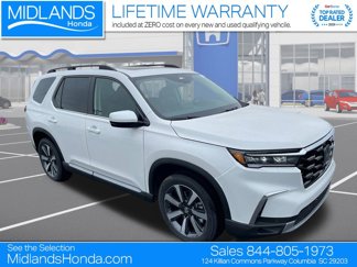 New 2025 Honda Pilot Touring image 1