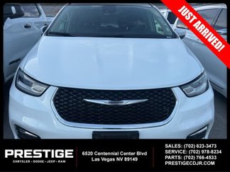 Used 2023 Chrysler Pacifica Touring-L image 1