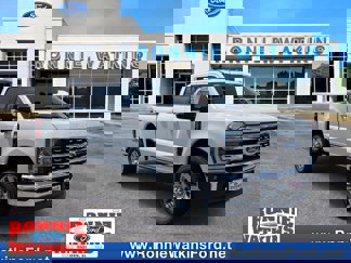 New 2026 Ford F250 4x4 Crew Cab Super Duty image 1