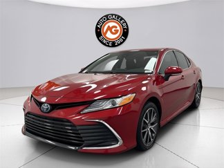 Used 2024 Toyota Camry XLE image 1