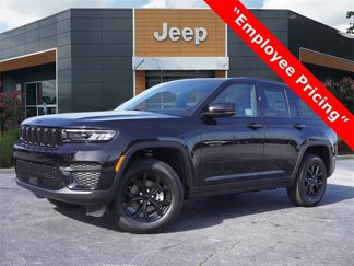 New 2025 Jeep Grand Cherokee Altitude image 1