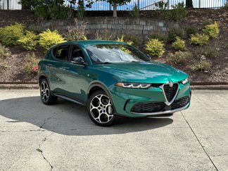 Used 2024 Alfa Romeo Tonale Ti w/ Premium Interior Package image 1