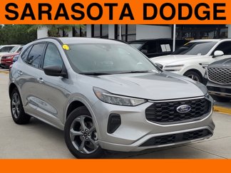 Used 2024 Ford Escape ST-Line image 1