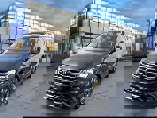 Used 2023 Volkswagen Tiguan SE image 1