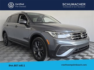 Used 2023 Volkswagen Tiguan SE image 1