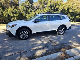 Used 2022 Subaru Outback image 1