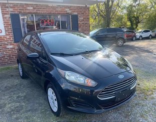 Used 2015 Ford Fiesta S image 1