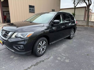 Used 2019 Nissan Pathfinder SV w/ SV Tech Package image 1