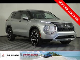 New 2025 Mitsubishi Outlander SE image 1