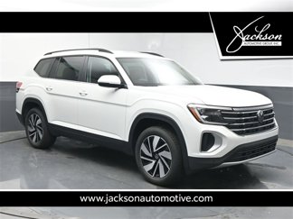 New 2025 Volkswagen Atlas SE image 1