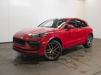 Certified 2024 Porsche Macan image 1