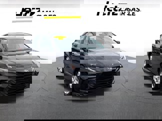 Used 2025 Toyota Camry LE image 1