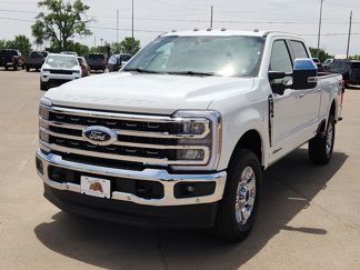 New 2025 Ford F250 4x4 Crew Cab Super Duty image 1
