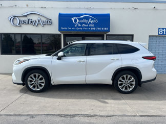 Used 2020 Toyota Highlander Limited image 1