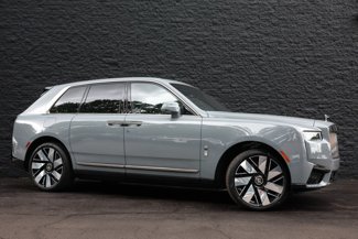 New 2025 Rolls-Royce Cullinan image 1