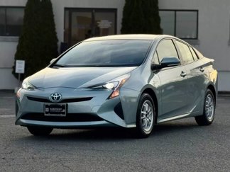 Used 2016 Toyota Prius Two image 1