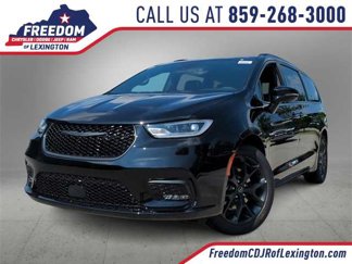 New 2026 Chrysler Pacifica Limited w/ S Appearance Package image 1