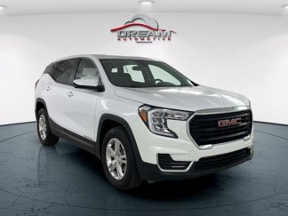 Used 2024 GMC Terrain SLE image 1