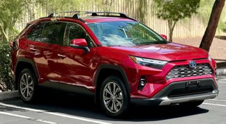 Used 2023 Toyota RAV4 Limited image 1