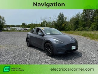 Used 2023 Tesla Model Y Long Range image 1