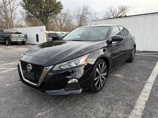 Used 2022 Nissan Altima 2.5 SR image 1