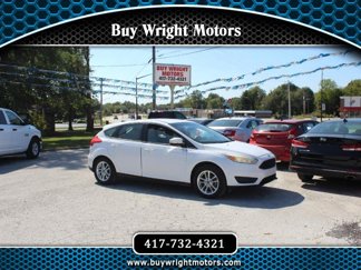 Used 2015 Ford Focus SE image 1