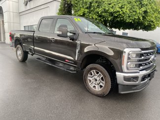 Used 2024 Ford F350 Lariat image 1