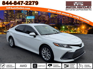 Used 2022 Toyota Camry LE image 1