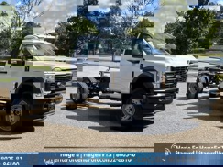 New 2025 Ford F550 4x4 Regular Cab Super Duty image 1