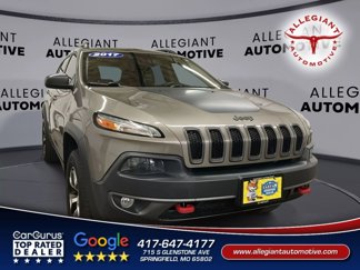 Used 2017 Jeep Cherokee Trailhawk w/ Comfort/Convenience Group image 1