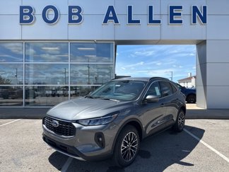 New 2025 Ford Escape SE image 1