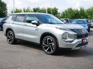 New 2025 Mitsubishi Outlander SE image 1