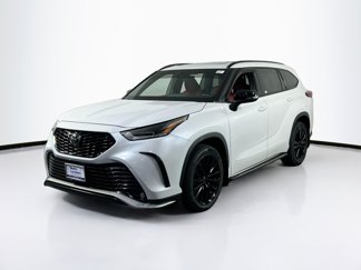 Used 2023 Toyota Highlander XSE image 1