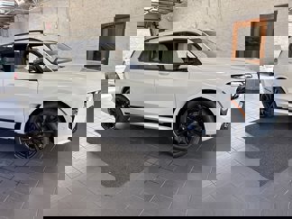 New 2026 BMW X7 M60i image 1