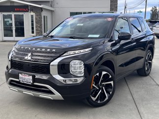 Used 2022 Mitsubishi Outlander SE image 1