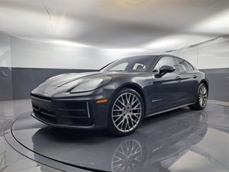 Certified 2025 Porsche Panamera 4 image 1