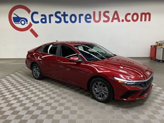 Used 2024 Hyundai Elantra SEL image 1