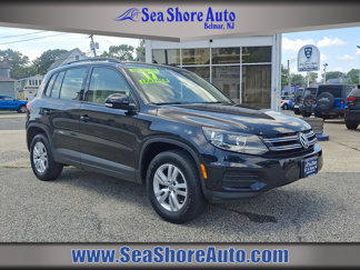 Used 2017 Volkswagen Tiguan S image 1