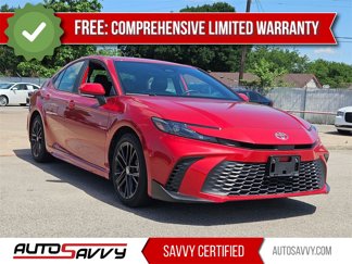 Used 2025 Toyota Camry SE image 1