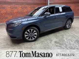Used 2022 Lincoln Corsair Reserve image 1