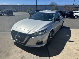 Used 2020 Nissan Altima 2.5 SR image 1