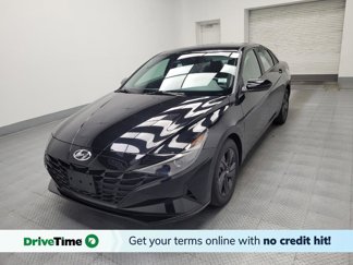 Used 2023 Hyundai Elantra SEL image 1