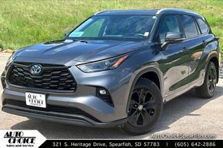 Used 2024 Toyota Highlander XLE image 1