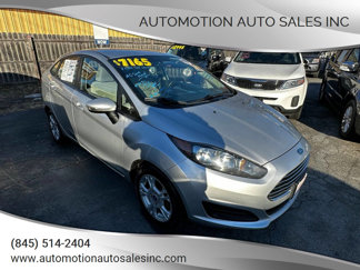 Used 2014 Ford Fiesta SE image 1