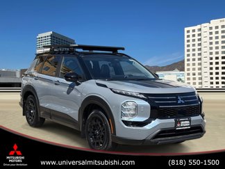 New 2025 Mitsubishi Outlander SE image 1