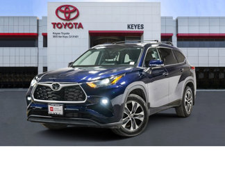 Certified 2022 Toyota Highlander XLE image 1