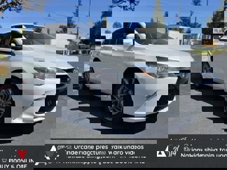Used 2017 Toyota Camry SE image 1